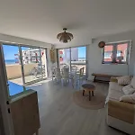 Alga Vue Parking Apartment