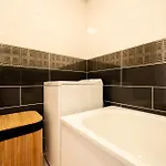 Alga Vue Parking Apartment